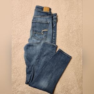 AMERICAN EAGLE SIZE 12 SKINNYS